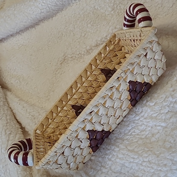 Christmas Basket Napkin Set of 6 Red cloth Woven Bread Basket Candy cane handles - Picture 6 of 11